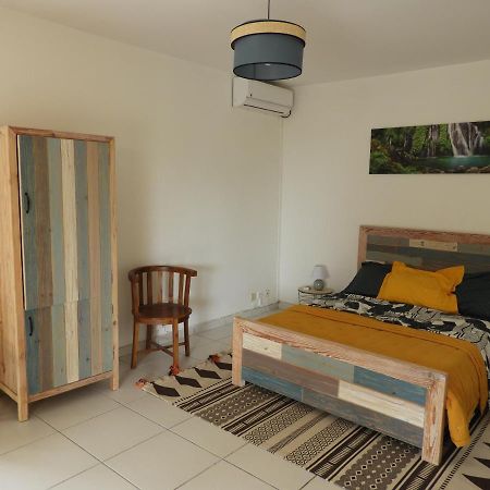 Ti Kaz A Patou, Au Coeur De L'Ile. Apartment Baie-Mahault Bagian luar foto
