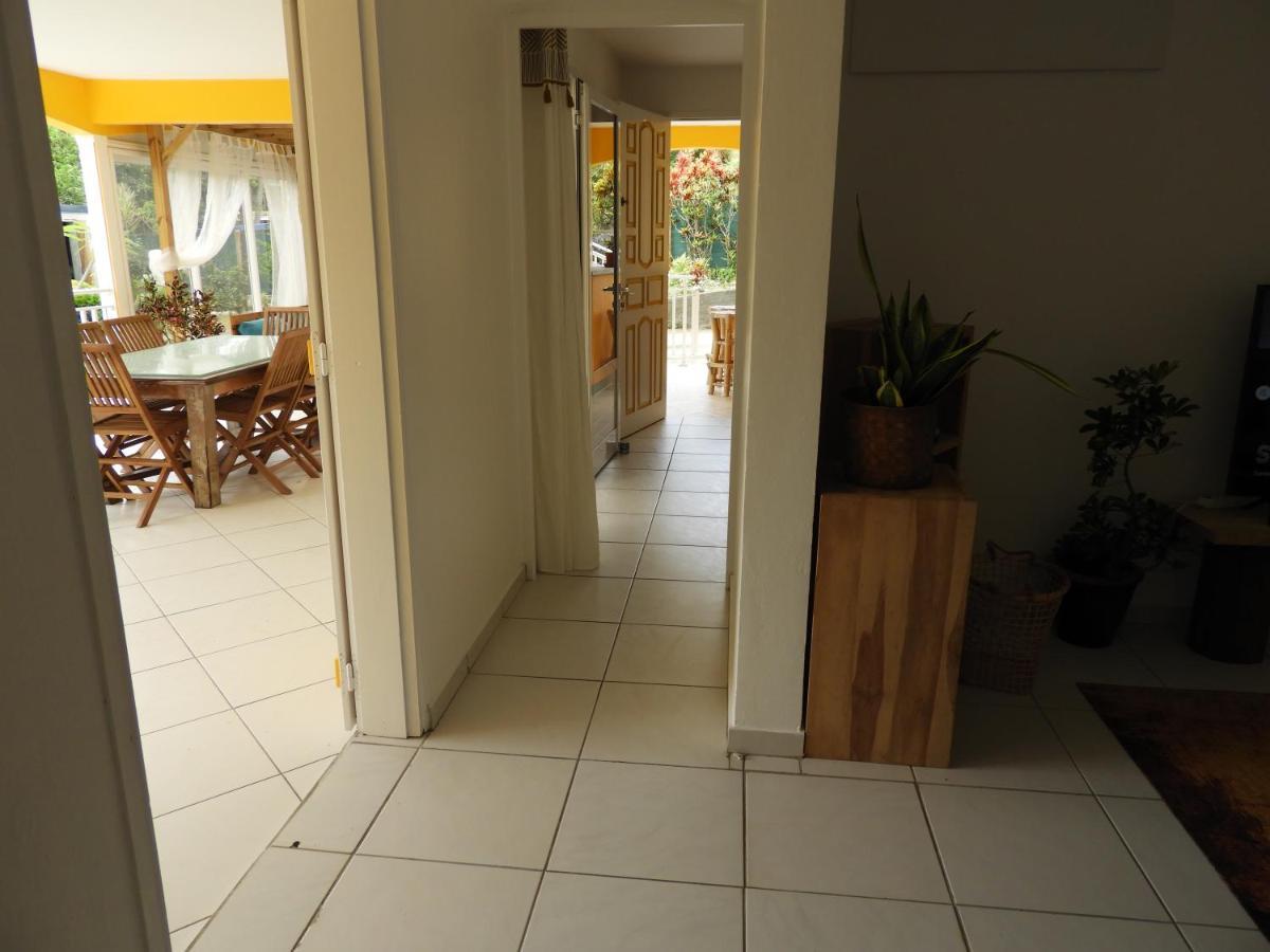 Ti Kaz A Patou, Au Coeur De L'Ile. Apartment Baie-Mahault Bagian luar foto